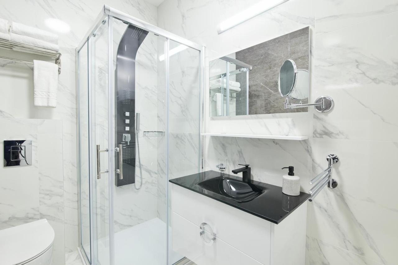 Market - Lisinski Apartment *