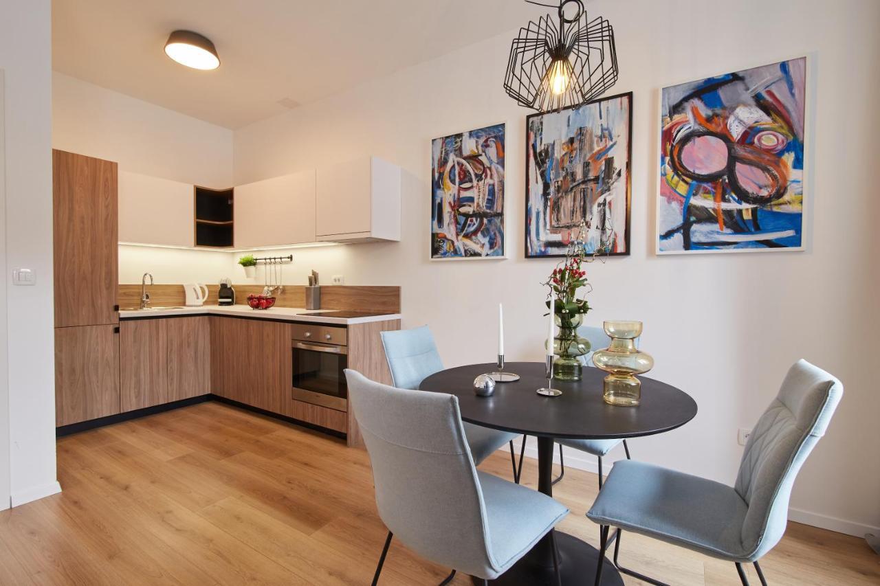 Apartment Market - Lisinski